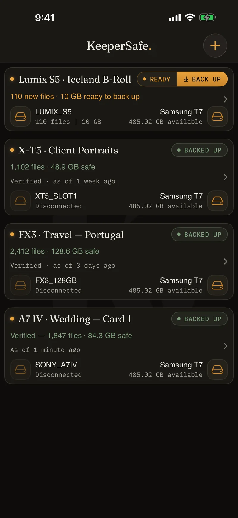 KeeperSafe home screen: three backup jobs verified and resting, one card ready to back up